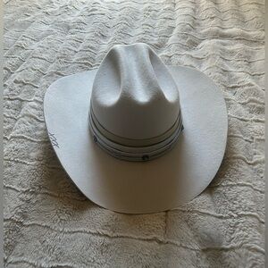 Shyanne Ivory Western Cowboy Hat with Silver Accents